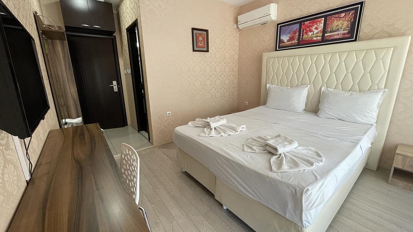 Double room with a view to the Danube – view  2 – Hotel Restorant Dunav