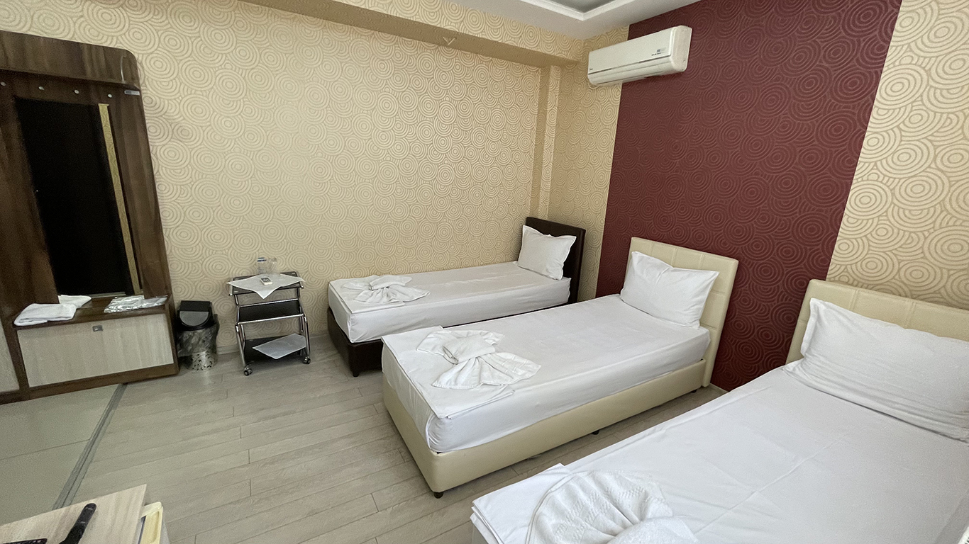 Tripple room – view 2 – Hotel Restorant Dunav
